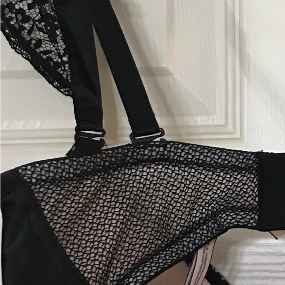 Women’s Victoria’s Secret Dream Angels Bra - Picture 2 of 7